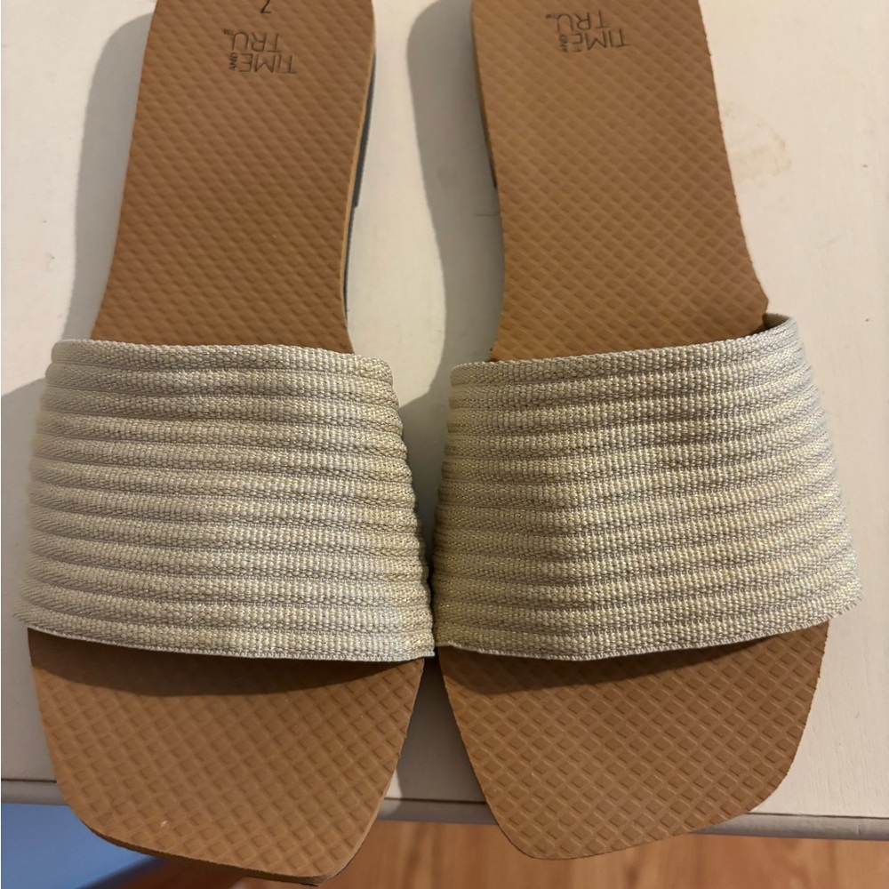 Like new, Time and Tru,  light beige slip on sandals, sz 7